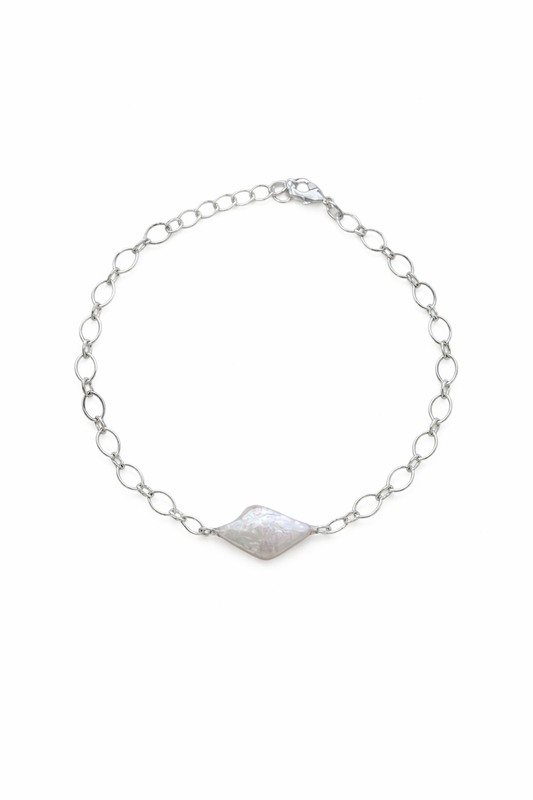 Decorative chain pearl bracelet