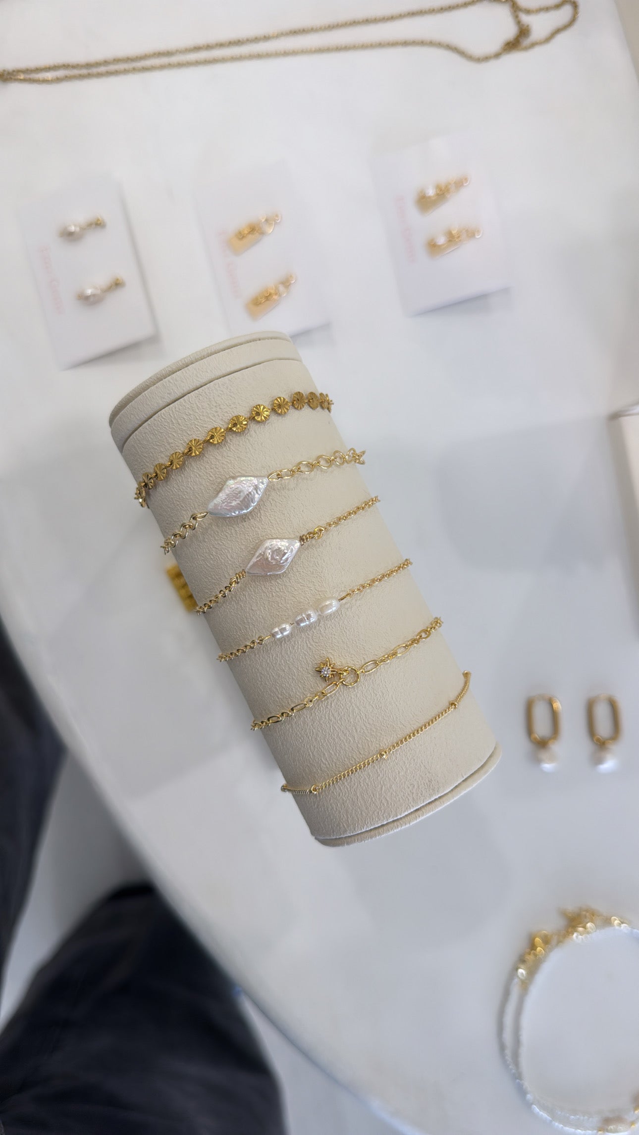 Decorative chain pearl bracelet