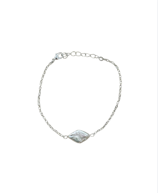 Diamond pearl Bracelet